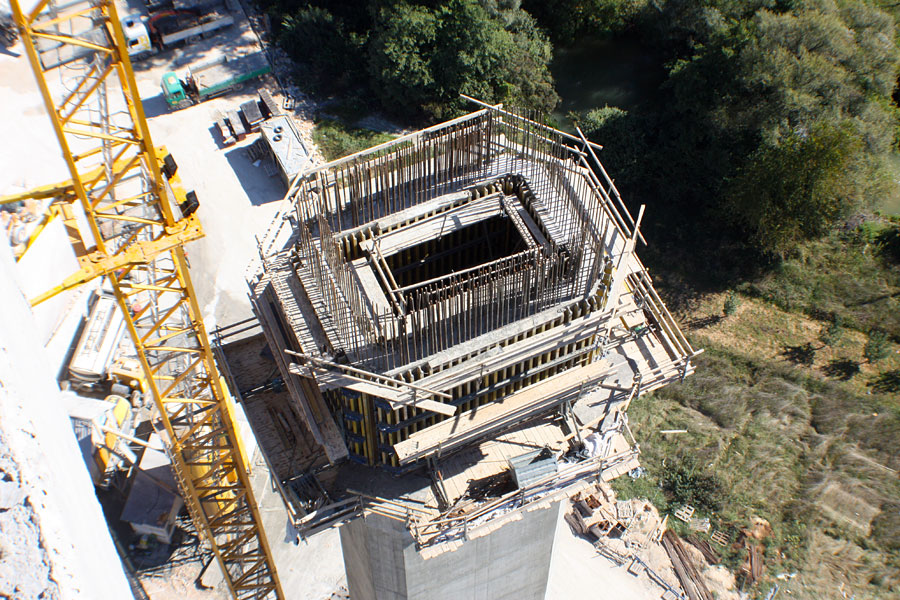 Izgradnja mostova Studenčica i Trebižat u sklopu Izgradnje autoputa na Koridoru Vc